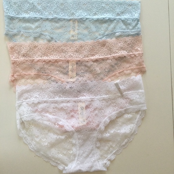 Soft Lace Panty Trio - Picture 1 of 6